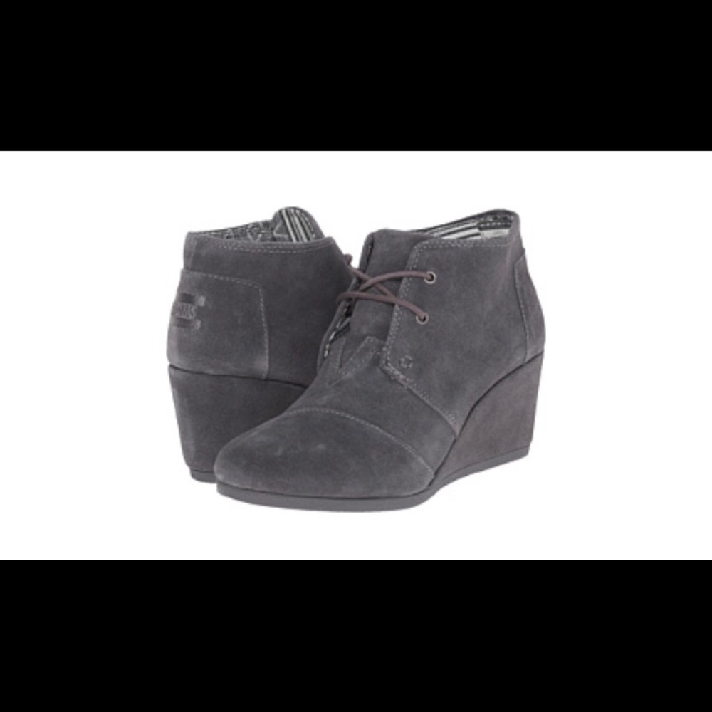 Toms wedges in grey